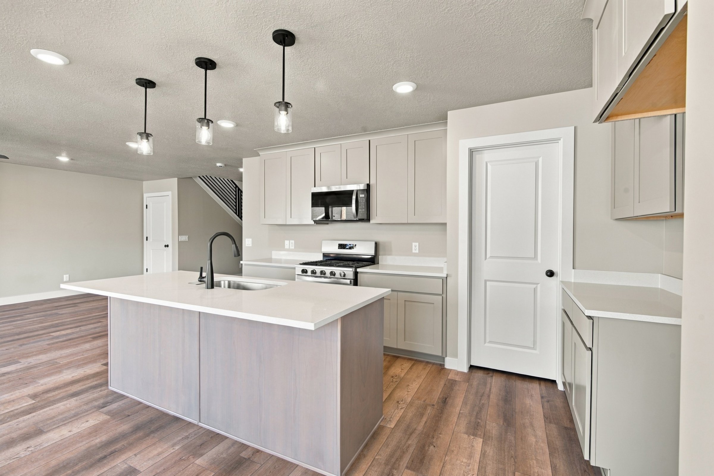 Crestwood Road — photo 12